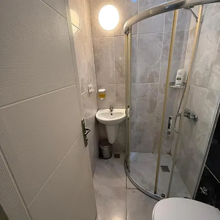 Apart Otel şişli - Room21 3*